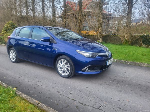 Toyota Auris Hatchback, Petrol Hybrid, 2017, Blue
