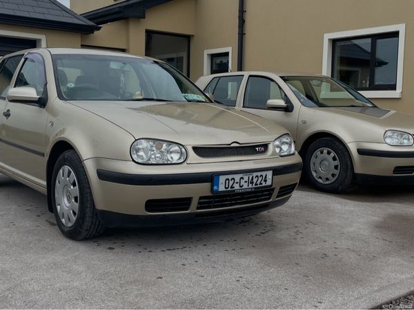 Volkswagen Golf Hatchback, Diesel, 2002, Gold