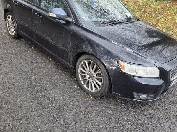Volvo V50 Estate, Diesel, 2012, Black