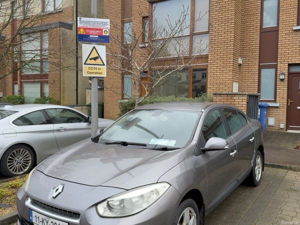 Renault Fluence Saloon, Diesel, 2011, Grey