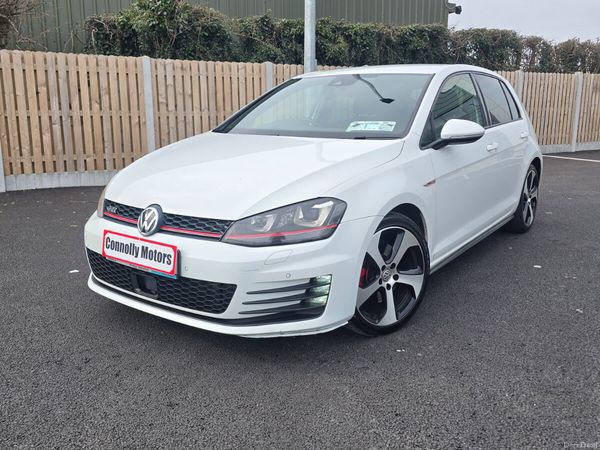 Volkswagen Golf Hatchback, Petrol, 2014, White