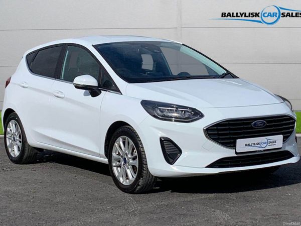 Ford Fiesta Hatchback, Petrol, 2023, White