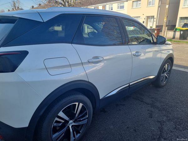 Peugeot 3008 MPV, Petrol, 2018, White