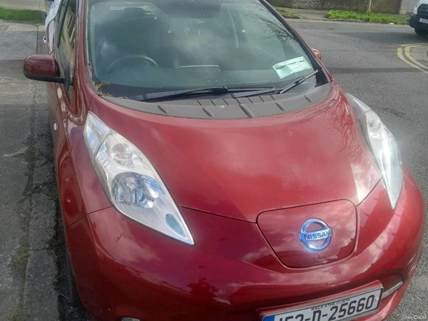 Nissan Leaf Hatchback, Electric, 2015, Red