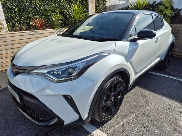 Toyota C-HR SUV, Petrol Hybrid, 2020, White