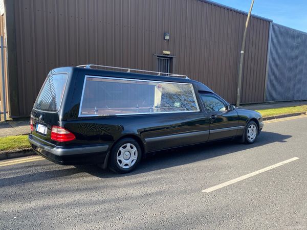 Mercedes-Benz E-Class Hearse, Petrol, 2001, Black