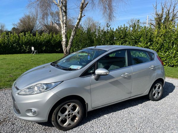 Ford Fiesta Hatchback, Petrol, 2010, Silver