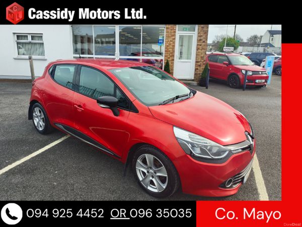 Renault Clio Hatchback, Petrol, 2016, Red
