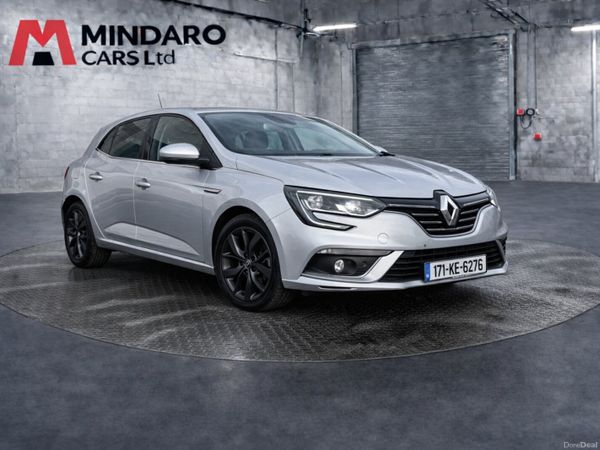 Renault Megane Hatchback, Diesel, 2017, Silver