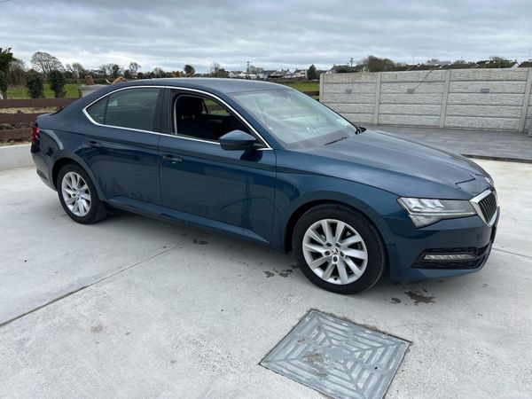 Skoda Superb Saloon, Diesel, 2021, Blue