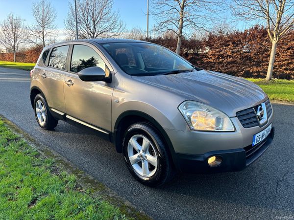 Nissan Qashqai Hatchback, Petrol, 2009, Brown