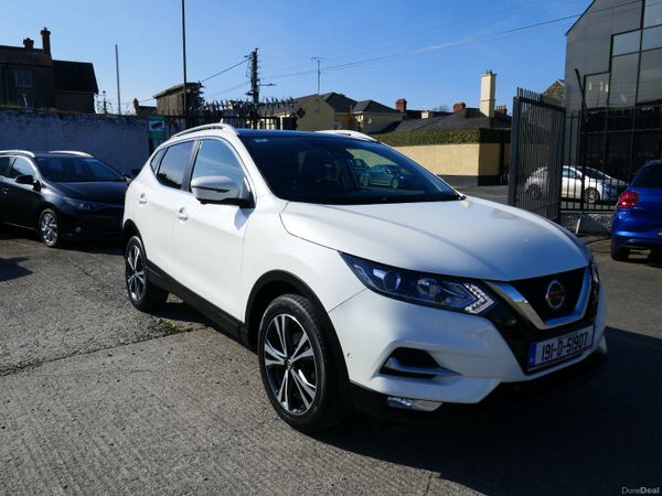 Nissan Qashqai Hatchback, Diesel, 2019, White