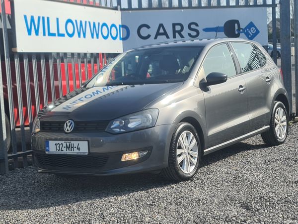 Volkswagen Polo Hatchback, Petrol, 2013, Grey