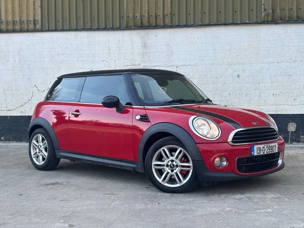 Mini Cooper Hatchback, Diesel, 2013, Red