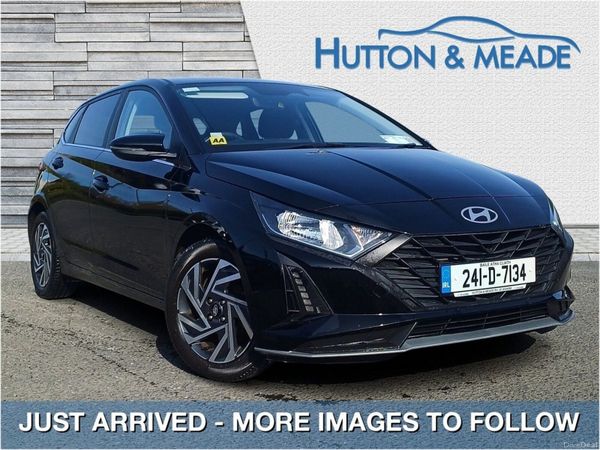 Hyundai i20 Hatchback, Petrol, 2024, Black