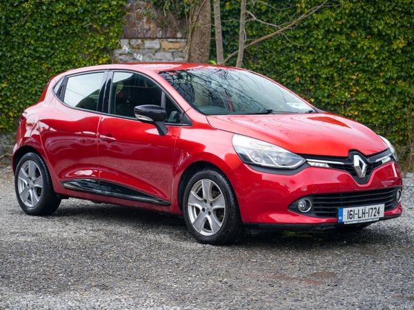 Renault Clio Hatchback, Petrol, 2016, Red