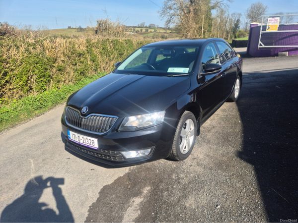 Skoda Octavia Hatchback, Diesel, 2017, Black