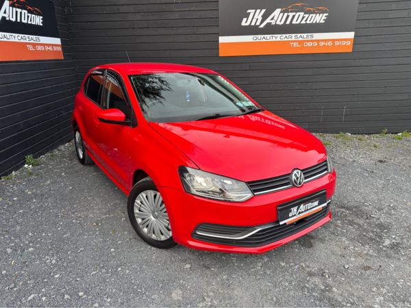 Volkswagen Polo Hatchback, Petrol, 2015, Red