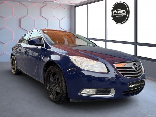 Vauxhall Insignia Hatchback, Diesel, 2011, Blue