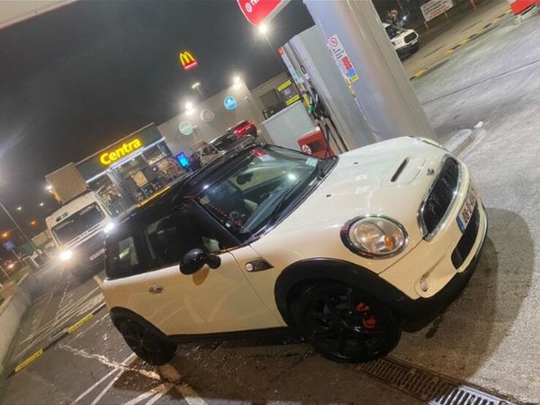 Mini Cooper Hatchback, Petrol, 2008, White