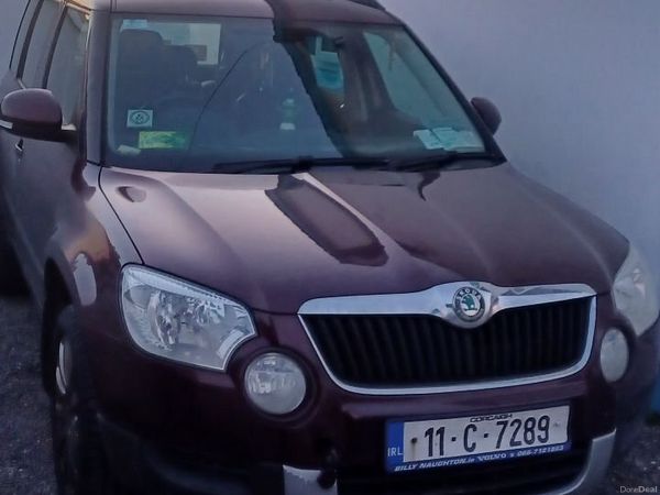 Skoda Yeti SUV, Diesel, 2011, Red