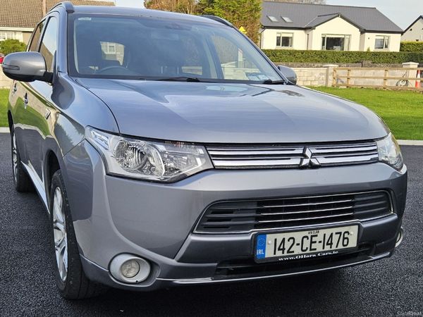 Mitsubishi Outlander SUV, Petrol Plug-in Hybrid, 2014, Grey