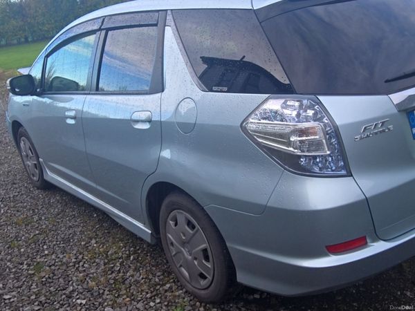 Honda Shuttle Estate, Petrol Hybrid, 2013, Blue