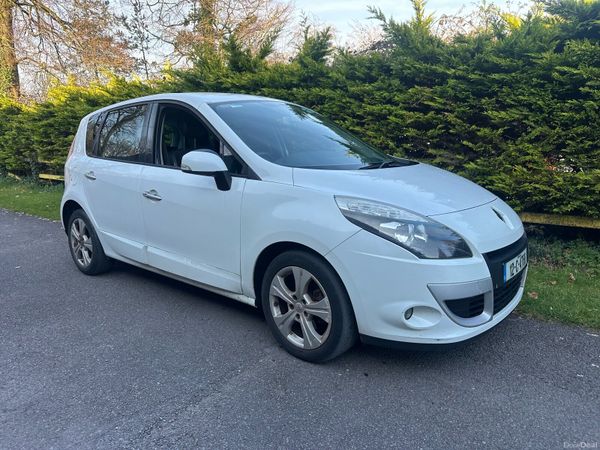 Renault Scenic MPV, Diesel, 2012, White