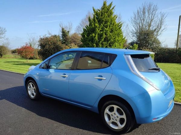 Nissan Leaf Hatchback, Electric, 2012, Blue