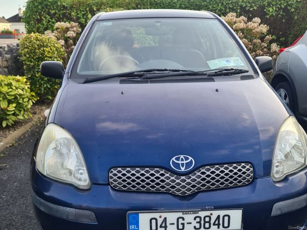Toyota Yaris Hatchback, Petrol, 2004, Blue