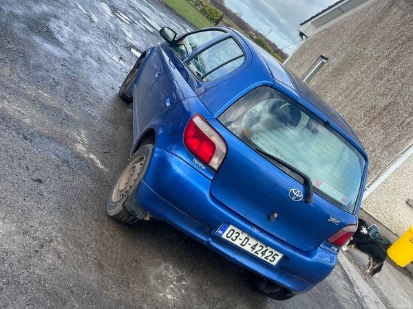 Toyota Yaris Hatchback, Petrol, 2003, Blue