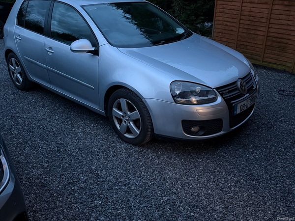 Volkswagen Golf Hatchback, Petrol, 2008, Silver