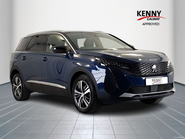 Peugeot 5008 MPV, Diesel, 2024, Blue