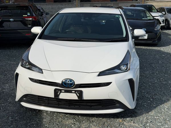 Toyota Prius Hatchback, Petrol Hybrid, 2020, White
