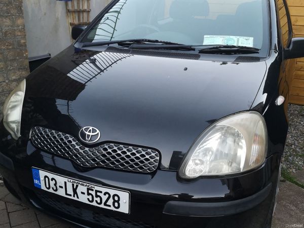 Toyota Yaris Hatchback, Petrol, 2003, Black