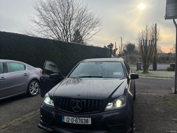 Mercedes-Benz C-Class Saloon, Diesel, 2012, Black