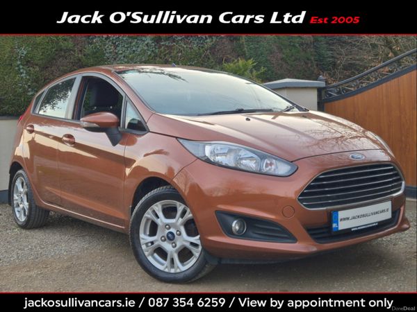 Ford Fiesta Hatchback, Petrol, 2013, Gold