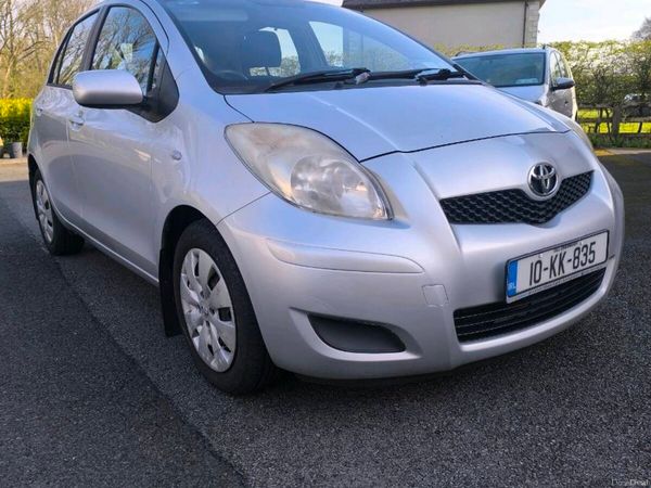 Toyota Yaris Hatchback, Petrol, 2010, Silver