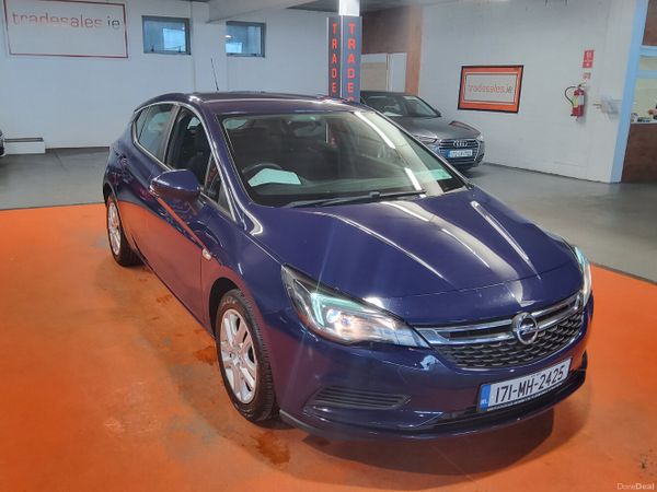 Opel Astra Hatchback, Petrol, 2017, Blue