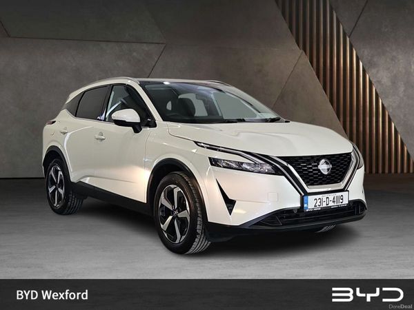 Nissan Qashqai MPV, Petrol, 2023, White