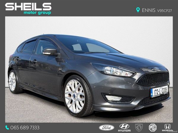 Ford Focus Hatchback, Petrol, 2017, Grey