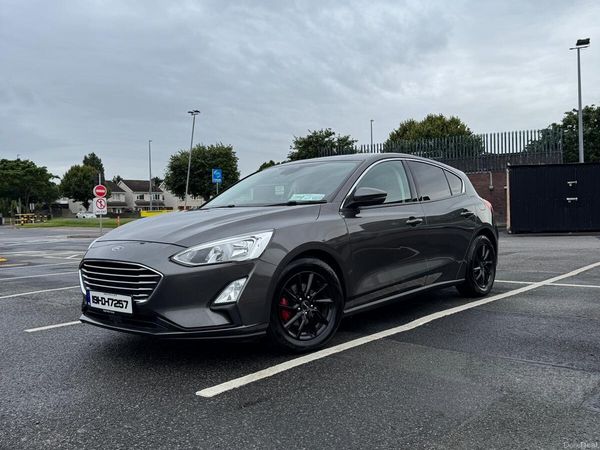 Ford Focus Hatchback, Petrol, 2019, Grey