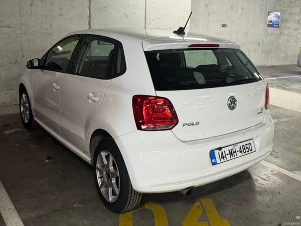 Volkswagen Polo Hatchback, Petrol, 2014, White