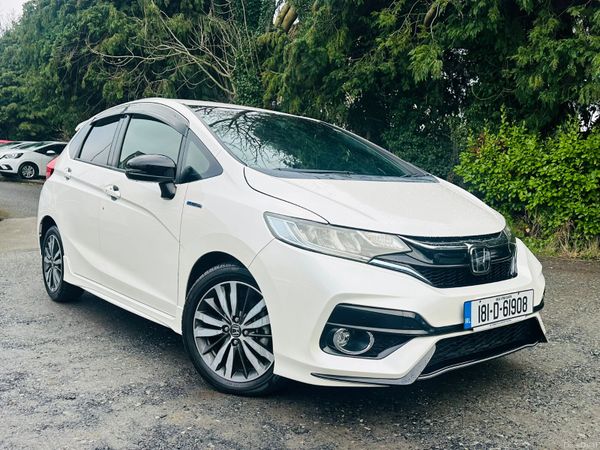 Honda Fit Hatchback, Petrol Hybrid, 2018, White