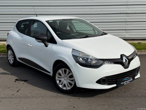 Renault Clio Hatchback, Petrol, 2016, White