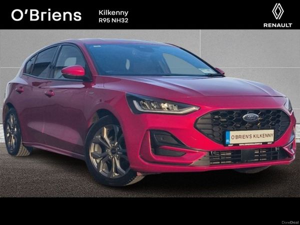 Ford Focus Hatchback, Petrol, 2023, Red