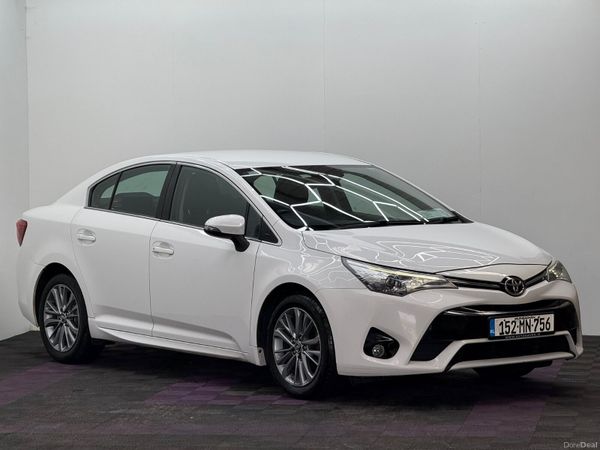 Toyota Avensis Saloon, Diesel, 2015, White