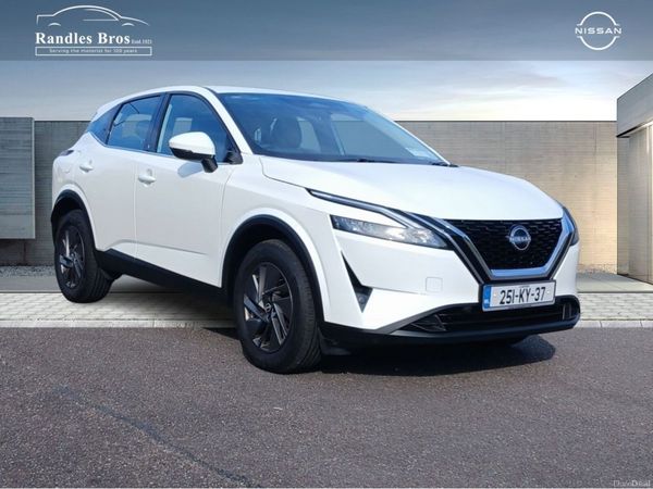 Nissan Qashqai MPV, Petrol, 2025, White