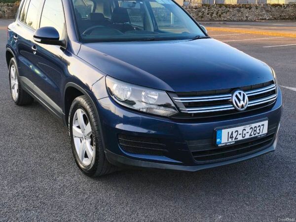 Volkswagen Tiguan SUV, Diesel, 2014, Blue