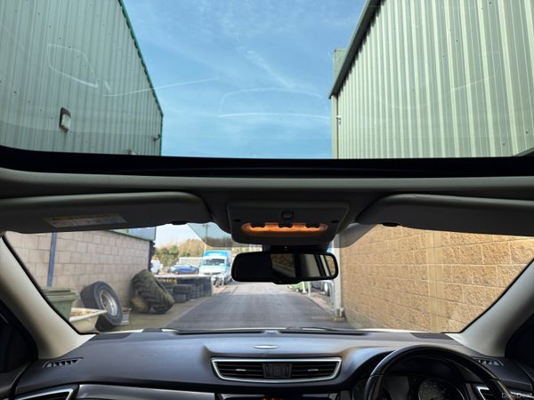 Nissan Qashqai Hatchback, Diesel, 2018, White